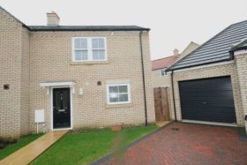 2 bedroom Terraced t...